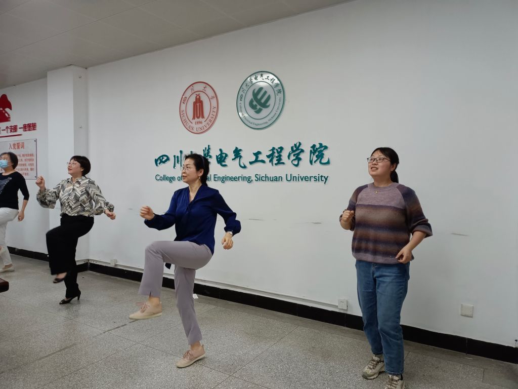 成人影视片