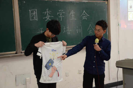 成人影视片