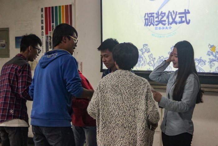 成人影视片